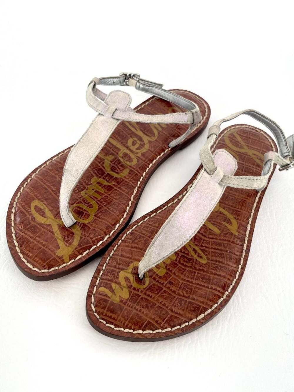 NEW Sam Edelman Gigi T-strap Flat Leather Sandals Iridescent Metallic NWOT 6